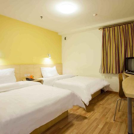 7Days Inn Huaihua Mayang Binhe Road Exterior photo