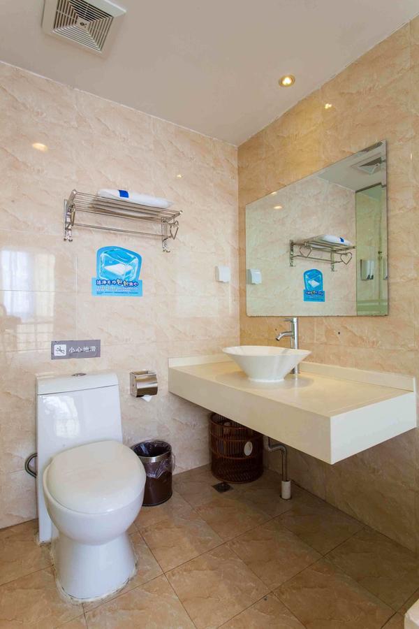 7Days Inn Huaihua Mayang Binhe Road Exterior photo